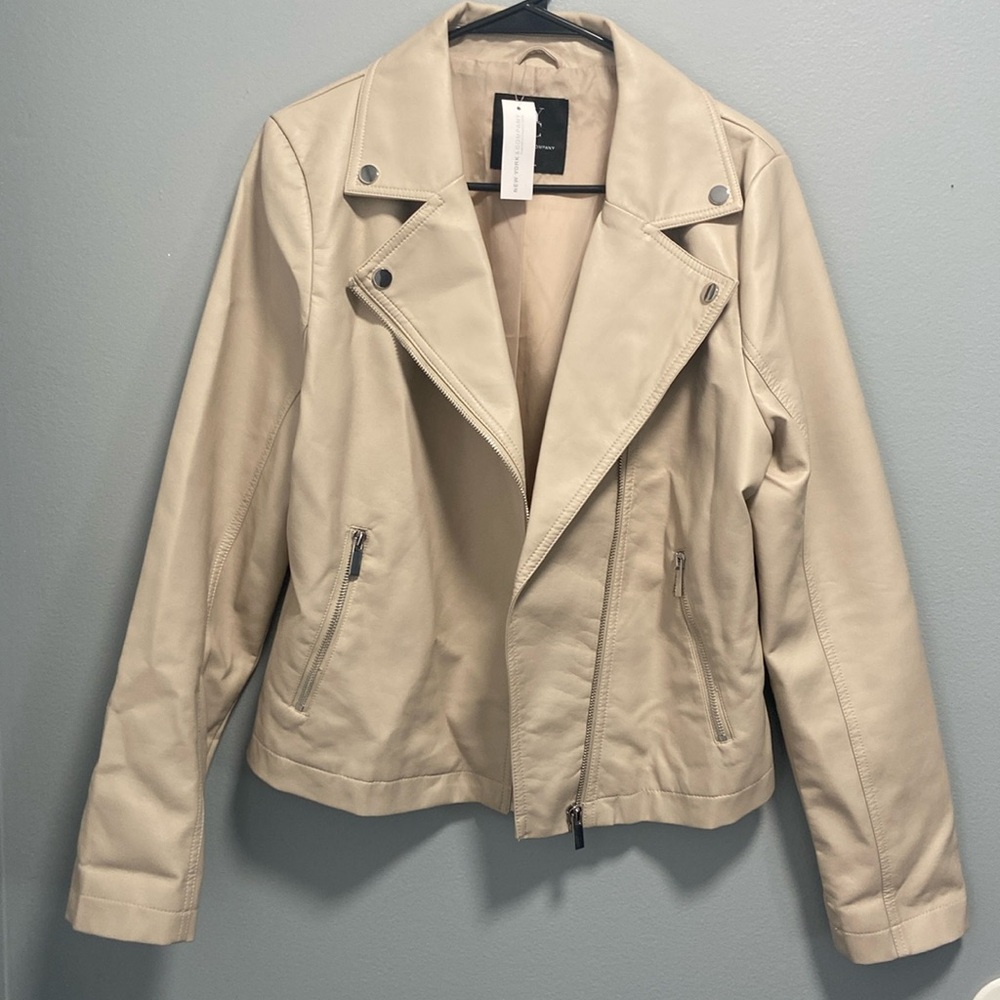 Chic New York & Company Cream Faux Leather Jacket - Never Worn! Size Medium
